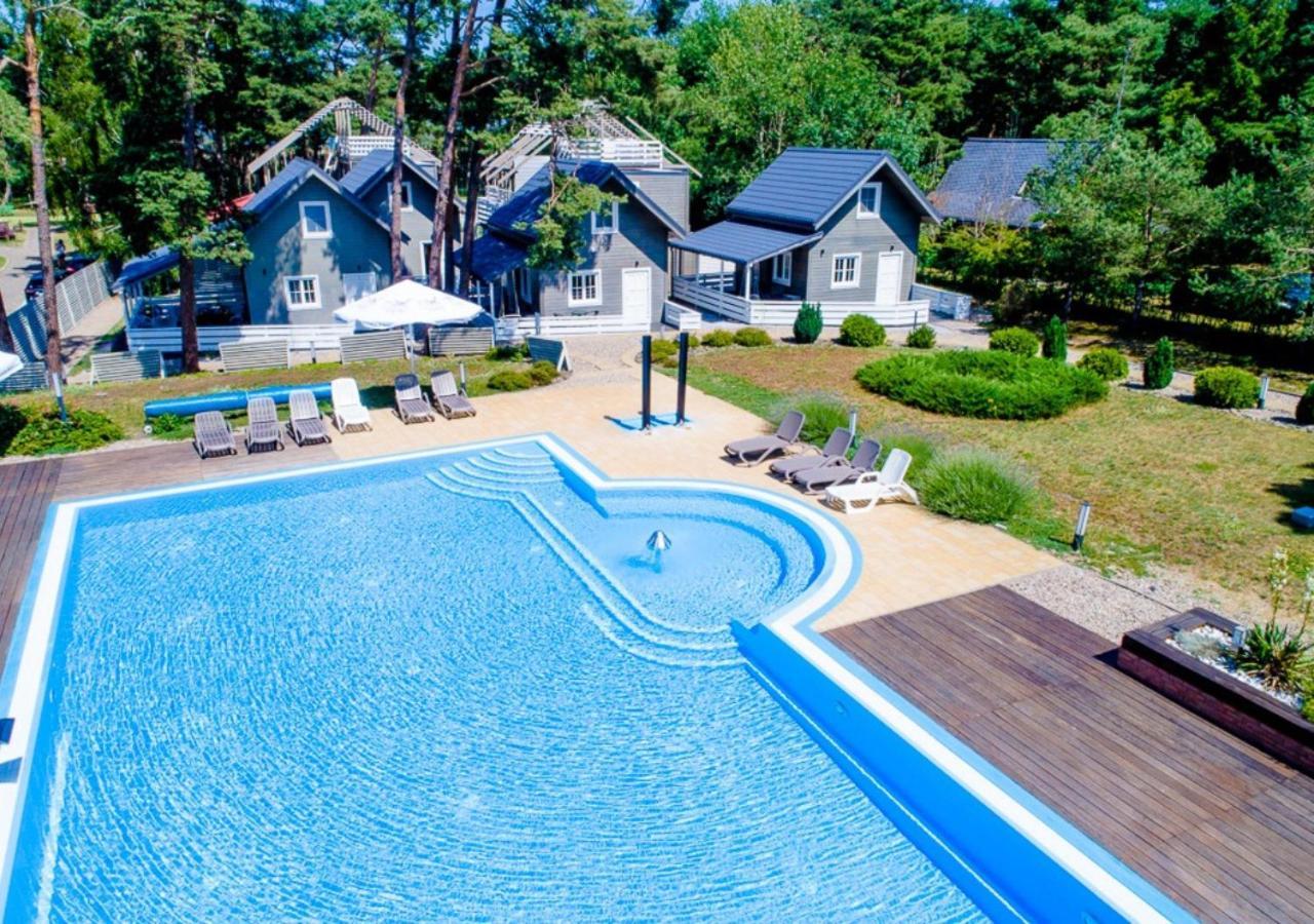 Apartamenty Przy Plazy Z Basenem Z Podgrzewana Woda I Mini Spa - Osrodek Kolonijno-Wczasowy Mewa Niechorze Exteriör bild