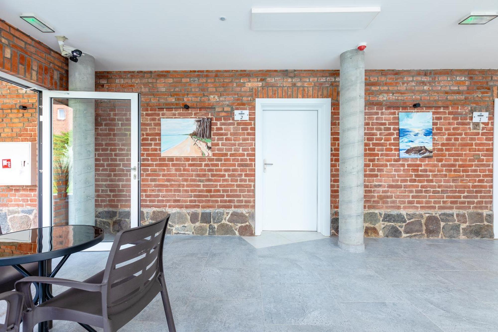 Apartamenty Przy Plazy Z Basenem Z Podgrzewana Woda I Mini Spa - Osrodek Kolonijno-Wczasowy Mewa Niechorze Exteriör bild