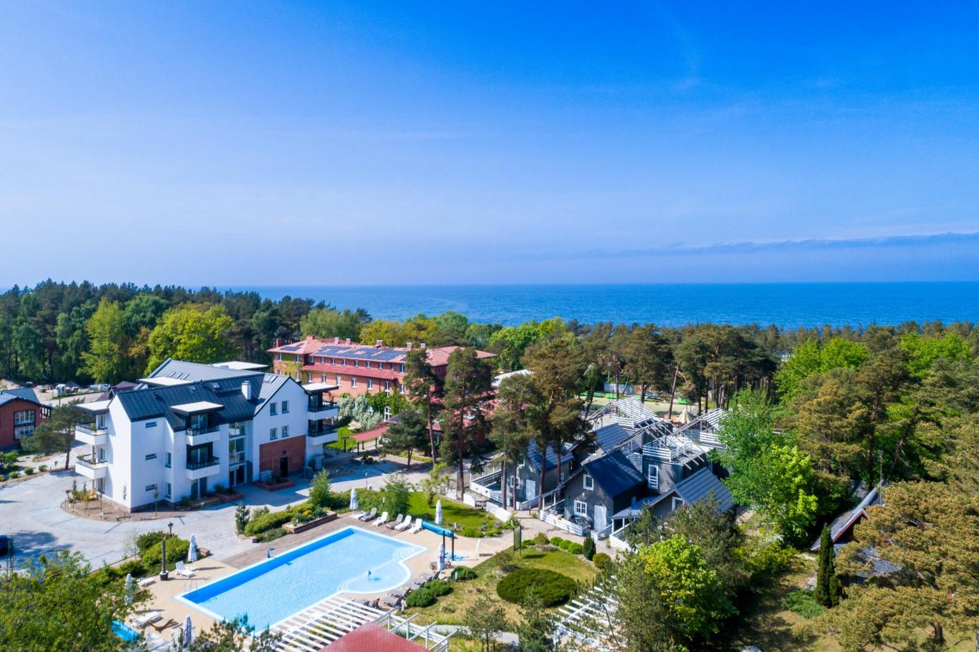 Apartamenty Przy Plazy Z Basenem Z Podgrzewana Woda I Mini Spa - Osrodek Kolonijno-Wczasowy Mewa Niechorze Exteriör bild