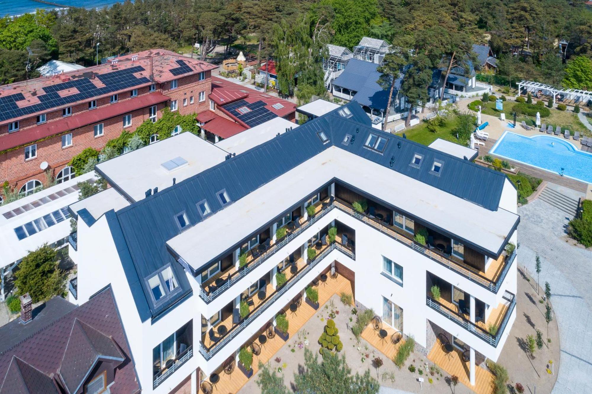 Apartamenty Przy Plazy Z Basenem Z Podgrzewana Woda I Mini Spa - Osrodek Kolonijno-Wczasowy Mewa Niechorze Exteriör bild