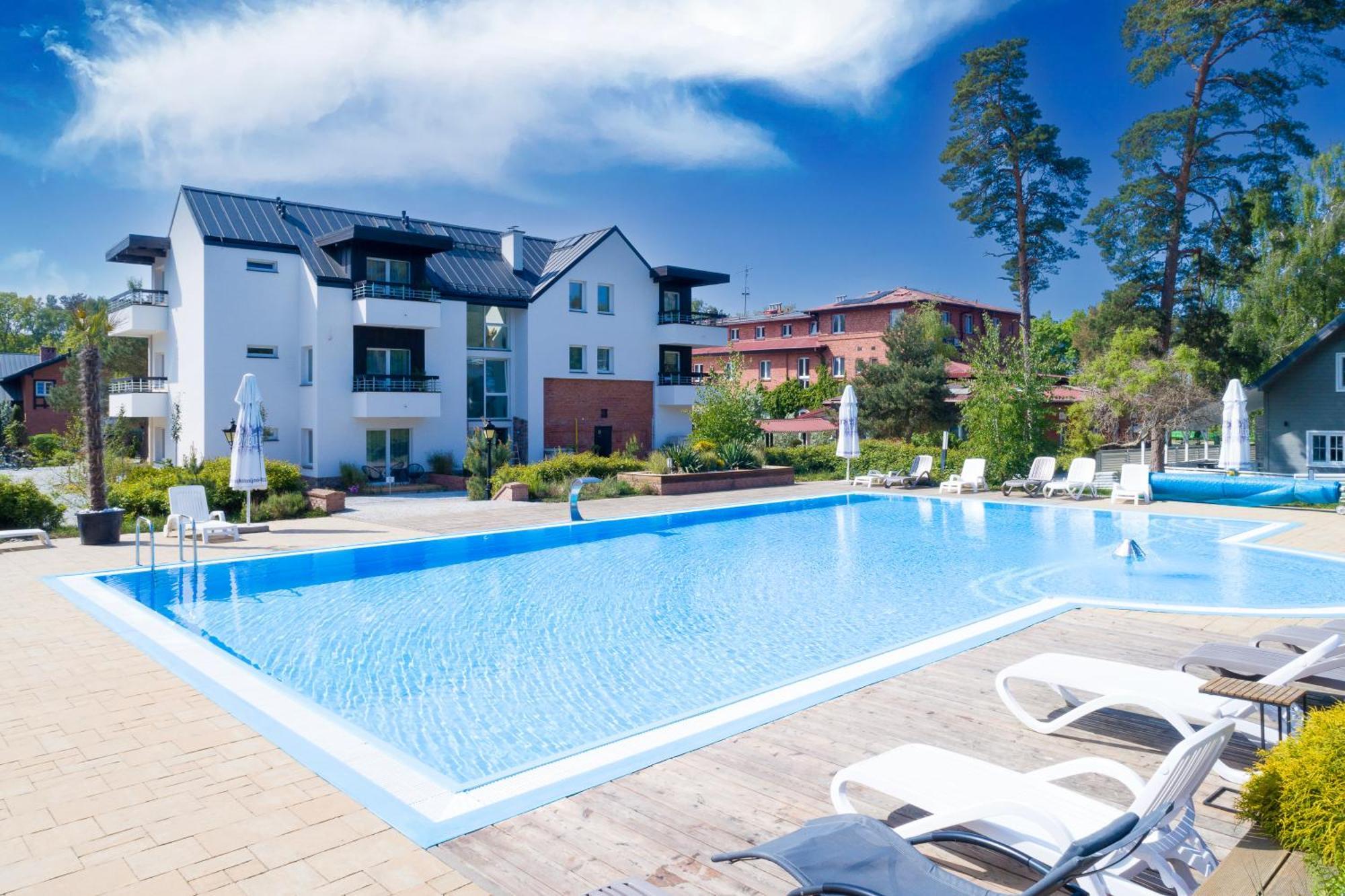 Apartamenty Przy Plazy Z Basenem Z Podgrzewana Woda I Mini Spa - Osrodek Kolonijno-Wczasowy Mewa Niechorze Exteriör bild