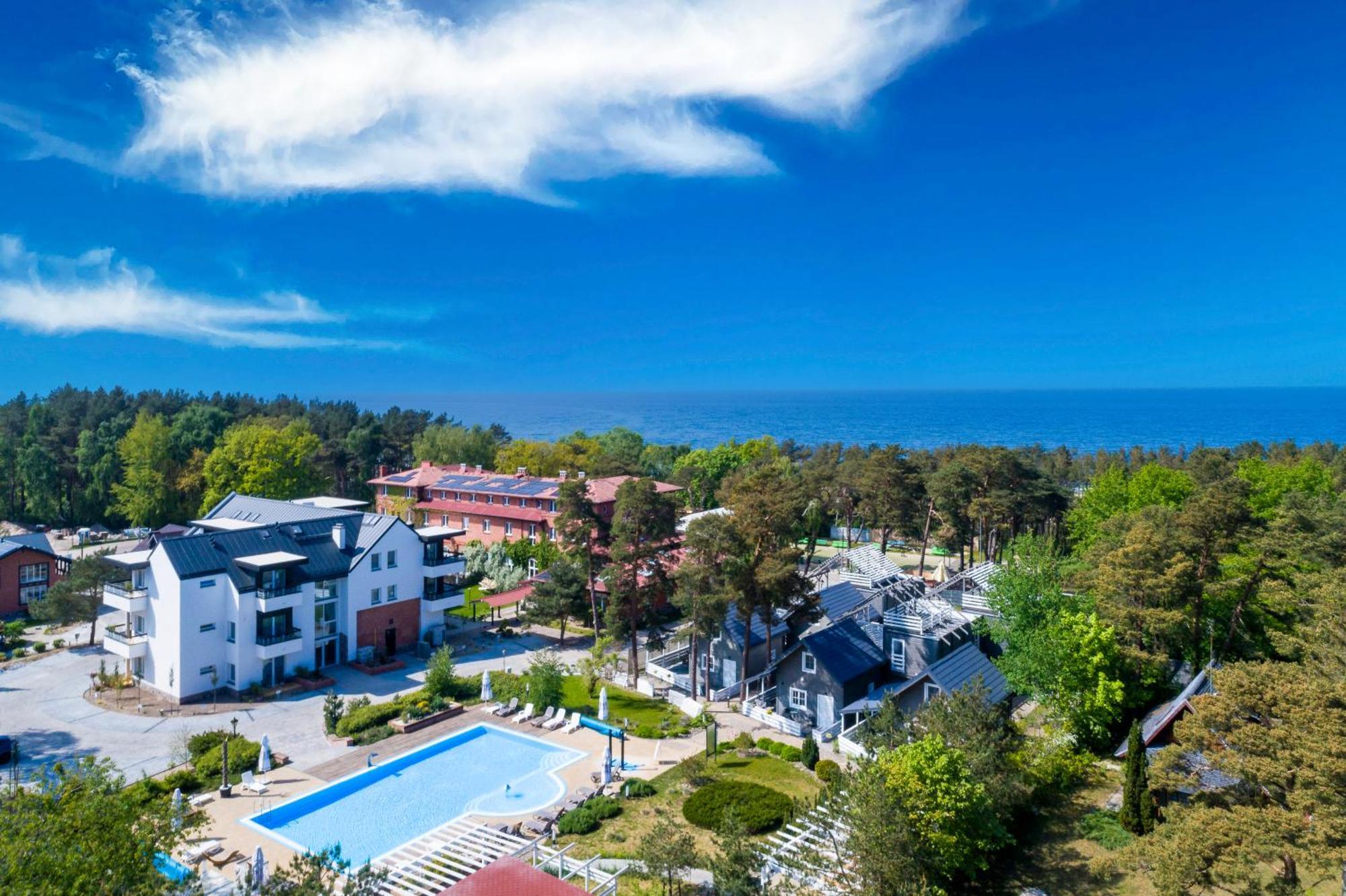 Apartamenty Przy Plazy Z Basenem Z Podgrzewana Woda I Mini Spa - Osrodek Kolonijno-Wczasowy Mewa Niechorze Exteriör bild