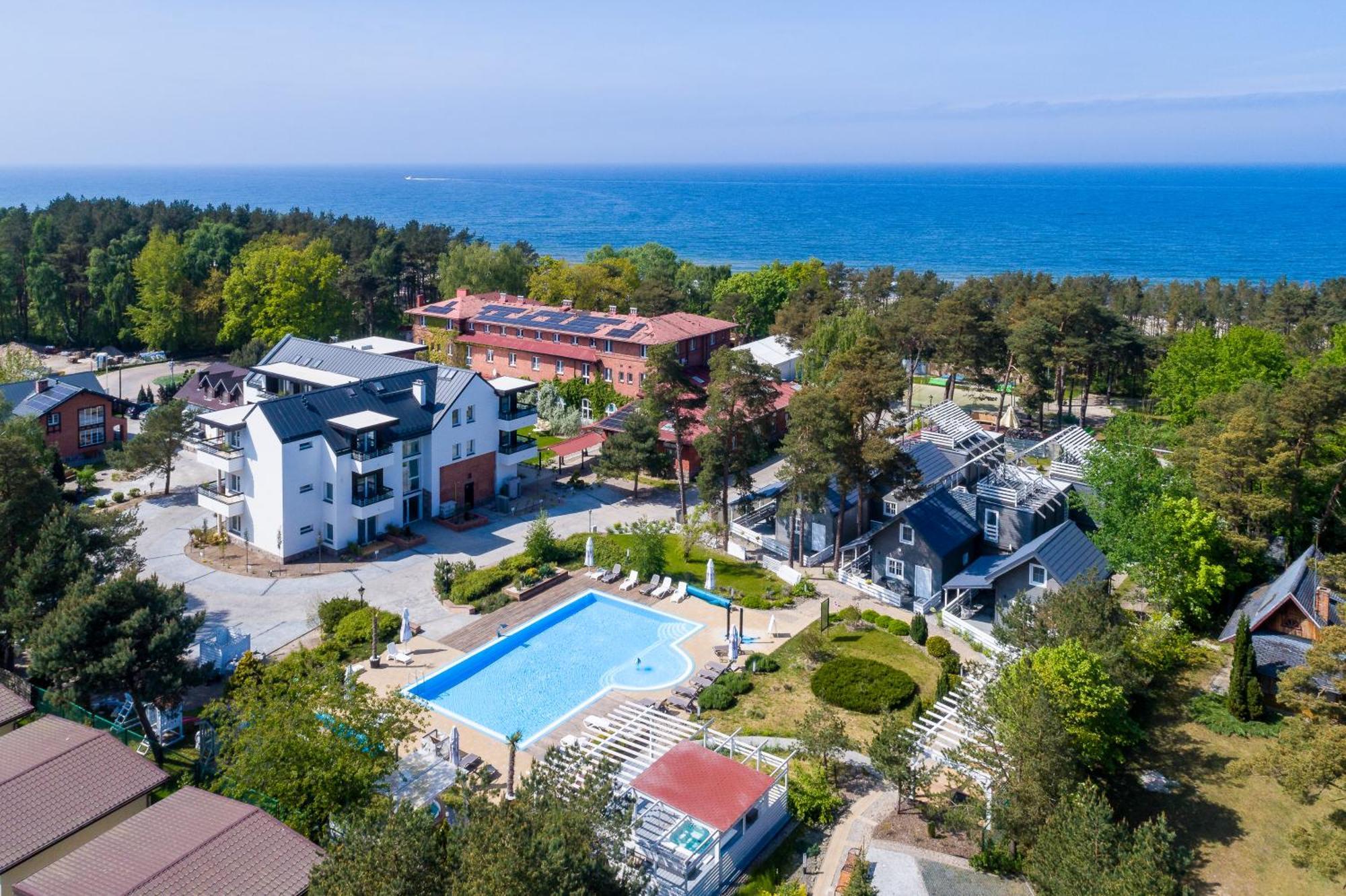 Apartamenty Przy Plazy Z Basenem Z Podgrzewana Woda I Mini Spa - Osrodek Kolonijno-Wczasowy Mewa Niechorze Exteriör bild