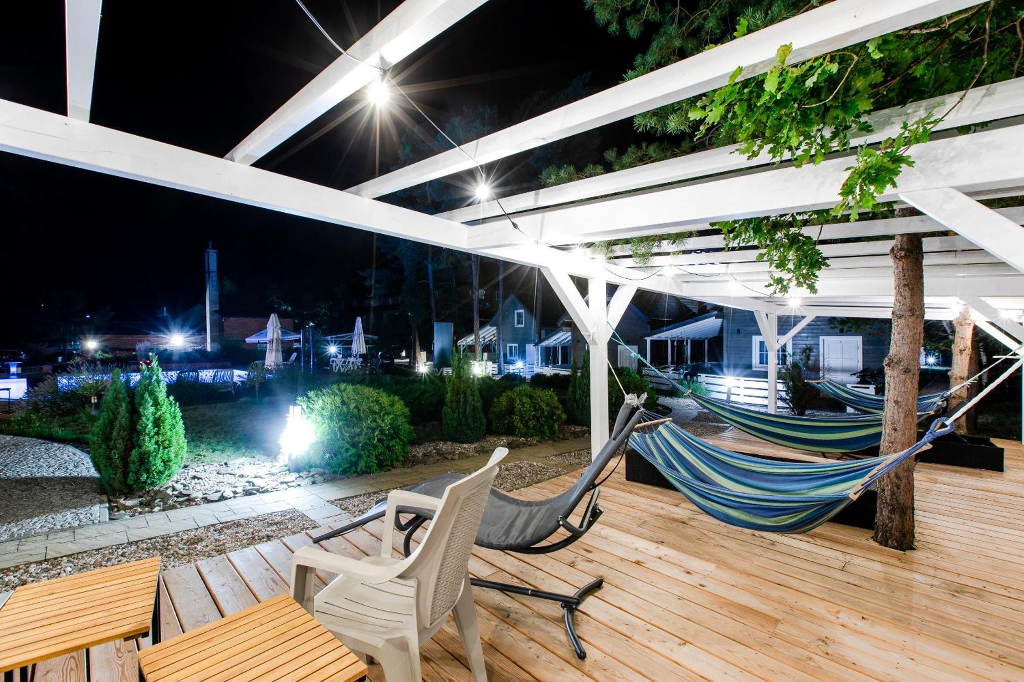 Apartamenty Przy Plazy Z Basenem Z Podgrzewana Woda I Mini Spa - Osrodek Kolonijno-Wczasowy Mewa Niechorze Exteriör bild